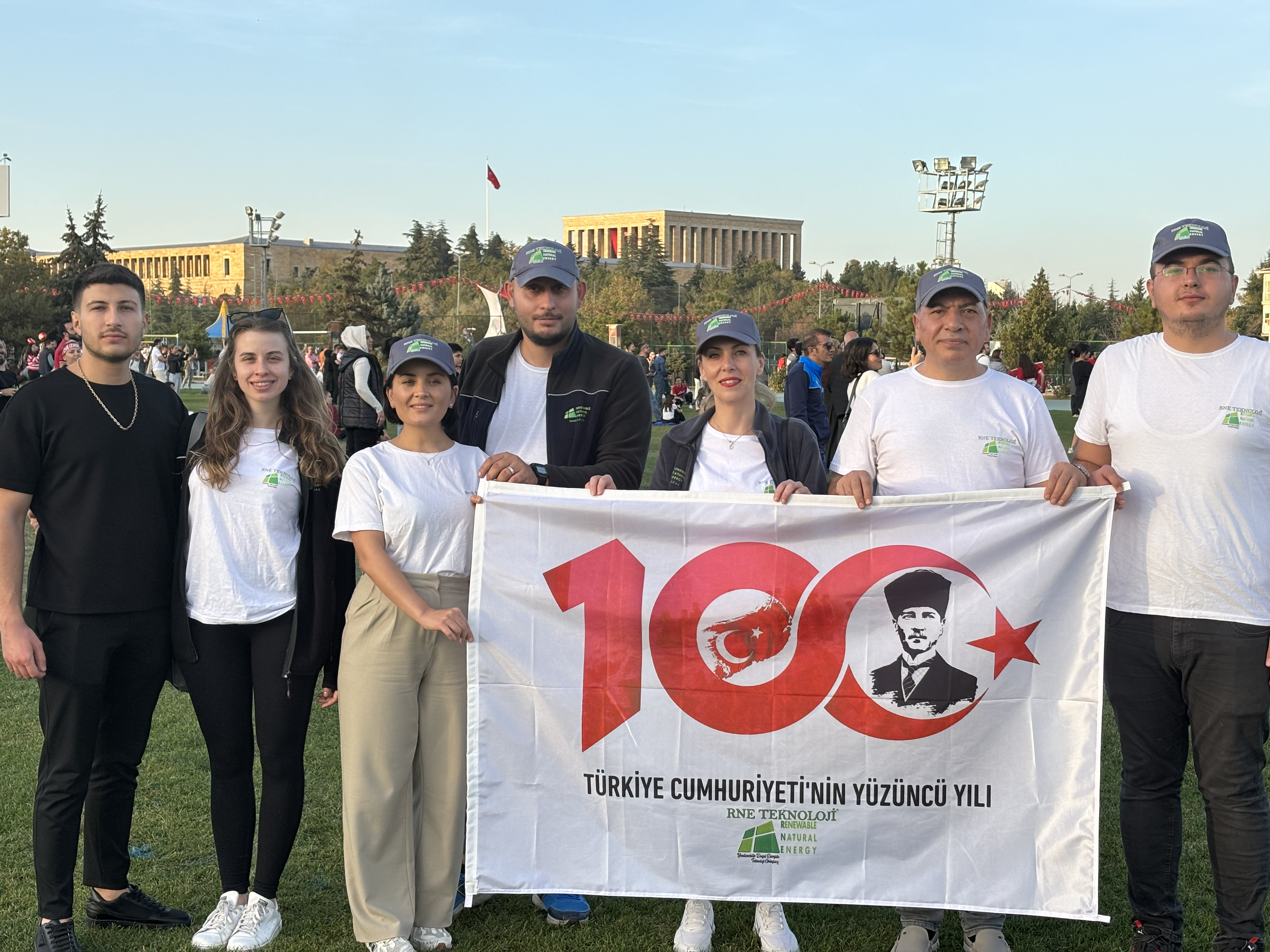 RNE TEKNOLOJİ A.Ş. 29 Ekim Cumhuriyet Bayramı Dolayısıyla Anıtkabiri Ziyaret Etti.